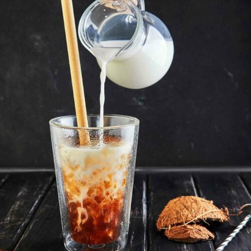 https://benvolio.bio/wp-content/uploads/2022/05/ice-coffee-in-thai-style-with-coconut-milk-and-cof-2022-03-01-04-16-13-utc-copia-500x500.jpg